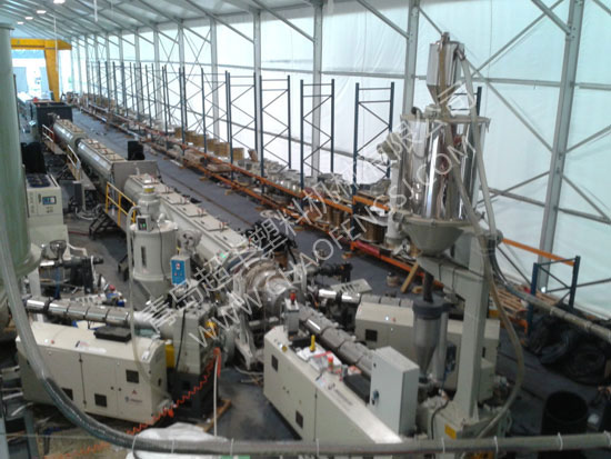 HDPE(聚乙烯)大口徑給水燃氣管擠出生產(chǎn)線【簡介】【特點】【參數(shù)】 HDPE(聚乙烯)大口徑給水燃氣管擠出生產(chǎn)線【簡介】【特點】【參數(shù)】